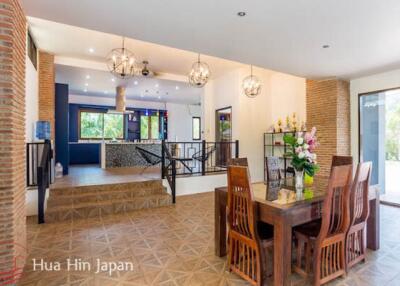 Big luxury estate villa with very large land for sale west of Hua Hin