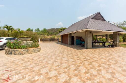 Big luxury estate villa with very large land for sale west of Hua Hin