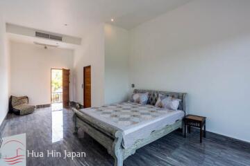 Big luxury estate villa with very large land for sale west of Hua Hin