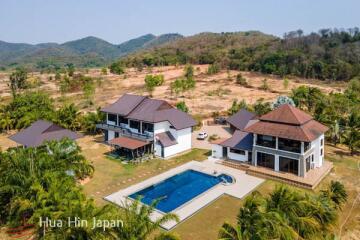 Big luxury estate villa with very large land for sale west of Hua Hin