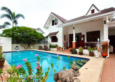 Cozy 3 Bedroom Pool Villa only 1 km from Pak Nam Pran Beach Area (Completed, Furnished)