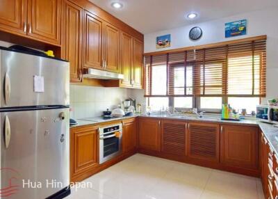 A Large 3 Bedroom Pool Villa with Beautiful Tropical Garden near Khao Tao Beach