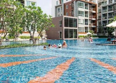 Good size studio unit in SeaCraze Condo in Khao Takiab