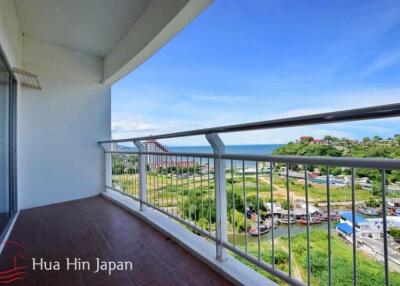 Studio unit with great sea view at Jamchuree condo