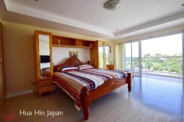 Studio unit with great sea view at Jamchuree condo