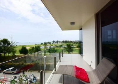 2 Bedroom Sea View and Golf Course View unit