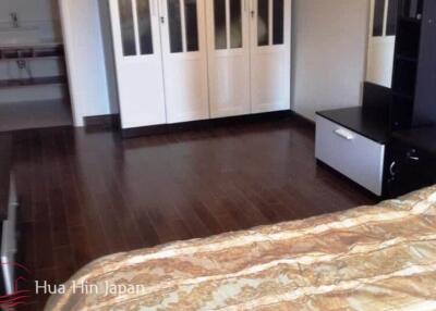 2 bedroom corner unit at newly completed condominium in Khao Takiab