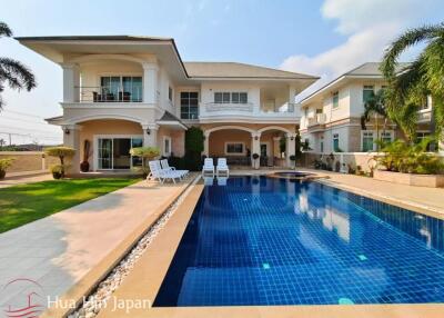 Nice Two Story 4 Bedroom Pool Villa Close to Town