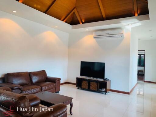 Balinese Style Quality 3 Bedroom only 10 min from Downtown