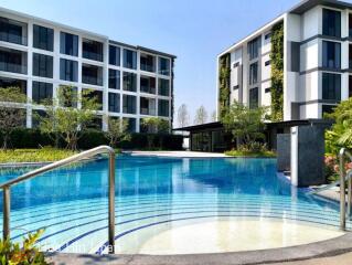 Brand New 1 BDRM Unit Sansara on Black Mountain Golf (Golf Privileges for long term tenant)