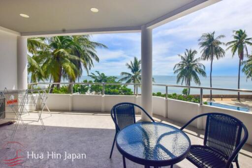 Absolute Beachfront 2 Bedroom Condominium in Downtown