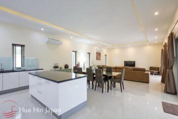 Spacious 3 Bedroom Pool Villa near Palm Hills Golf in Secured Compound