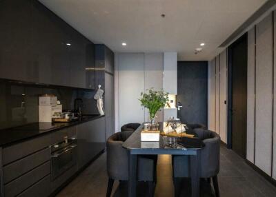 Modern kitchen with dining area