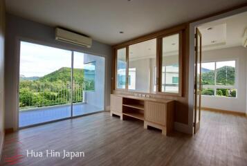 Two Bedroom Unit with Stunning Sea View towards Dolphin Bay Beach