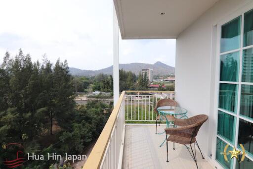 Golf and Sea View Condominium Unit inside Popular Autumn Condominium