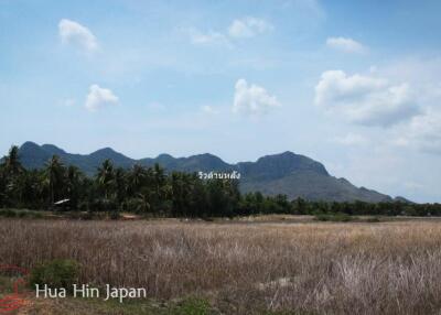 Land with Stunning Mountain View only 1.2 km from Dolphin Bay Beach