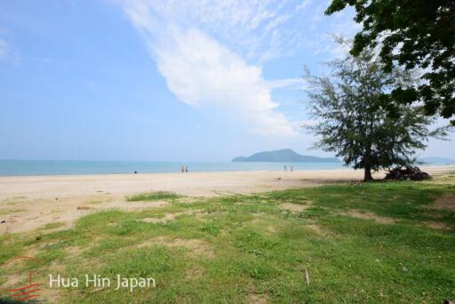 Land with Stunning Mountain View only 1.2 km from Dolphin Bay Beach