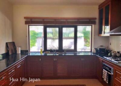 Solid 3 Bedroom Pool Villa in Popular Stuart Park Project near Sai Noi Beach