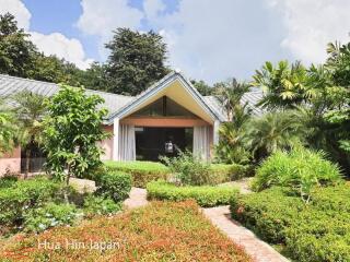 Very Private, Energy Saving 7 Bedroom Villa on 2 Rai Land inside Springfield Golf Course