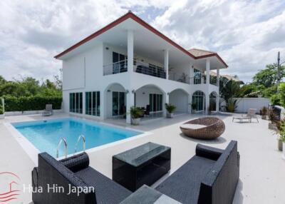 Modern 4 Bedroom Pool Villa In Great Location