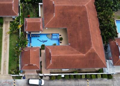 4 Bedroom Pool Villa next to Black Mountain Golf (completed, fully furnished)