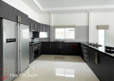 Good Sized 4 Bedroom Pool Villa inside Popular Lees Project off Soi 88 (Completed, Fully Furnished)