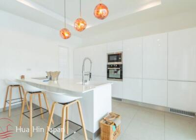 Modern and High Spec 4 Bedroom Pool Villa Close to Beautiful Sai Noi Beach