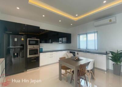 3 Bedroom Pool Villa in very popular Soi 88 ( Resale - Ready to Move in)