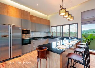 Top Quality 3 bedroom Pool Villa Very Close to Black Mountain Golf for Sale in Hua Hin