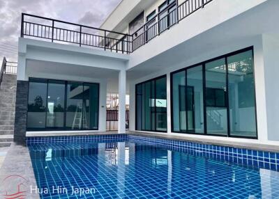 Contemporary 4 Bedroom Pool Villa near Banyan Golf on Soi 112 (Off plan)