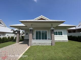 3 Bedrooms Thai style house close to Banyan Golf course