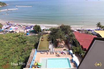 Blue Wave absolute beach front condo with spectacular views