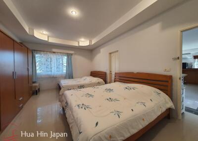 Well maintained 2 Bed 2 Bath Pool Villa on a large plot inside Residential Project on Soi 112