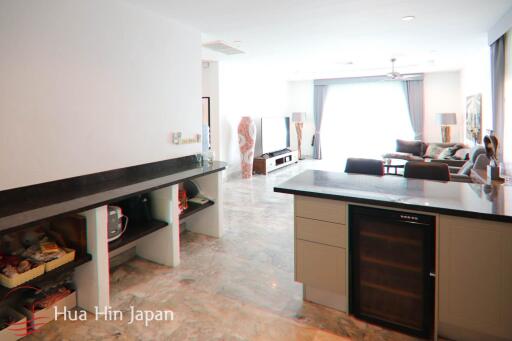 Nice 3 Bedroom Villa with a Large Private Pool  for sale in on Soi 6 Hua Hin