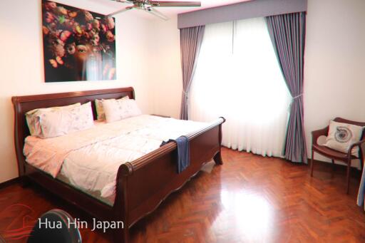 Nice 3 Bedroom Villa with a Large Private Pool  for sale in on Soi 6 Hua Hin