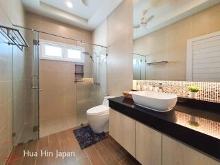 3 Bedroom Villa inside A New Luxury Pool Villa Development off Soi 112 only 10 min to Bluport