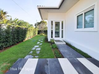 3 Bedroom Villa inside A New Luxury Pool Villa Development off Soi 112 only 10 min to Bluport