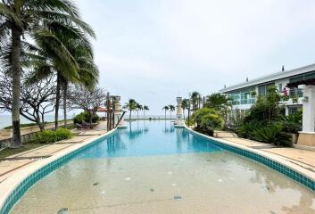 Beautiful 2 Bedroom Beachfront at The Seaside Condominium