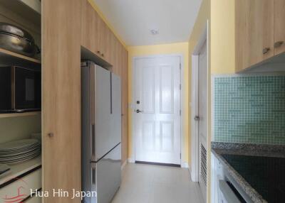 1 Bedroom Unit on 3rd Floor of Popular Tira Tiraa in the Heart of Hua Hin Town