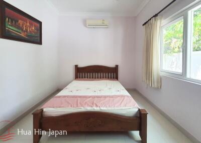 Very Solid 3 Bedroom Pool Villa on Large Plot near Downtown Hua Hin