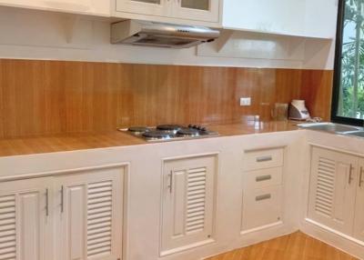 2 Bedroom Condo for Sale in Baan Somprasong