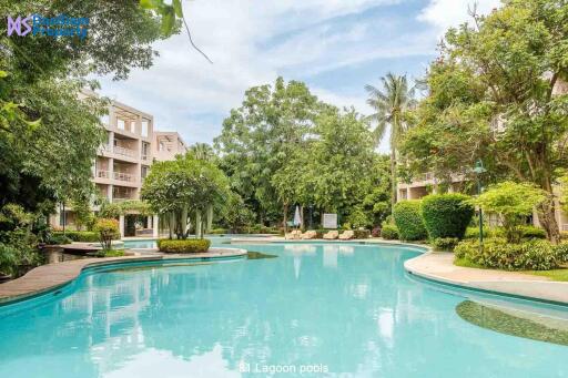 Beachfront Condo in Hua Hin Downtown at Baan Sansaran