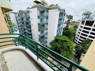 2 bed Condo in The Waterford Rama 4 Phra Khanong Sub District C021021