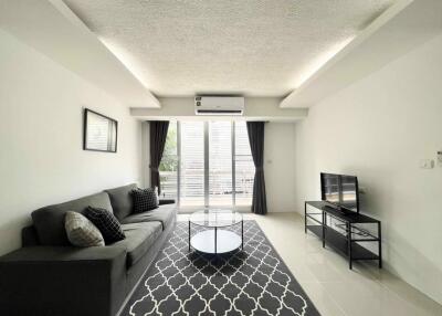 2 bed Condo in The Waterford Sukhumvit 50 Phra Khanong Sub District C021020