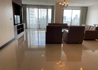 Charoenjai Place 4 bedroom apartment for rent