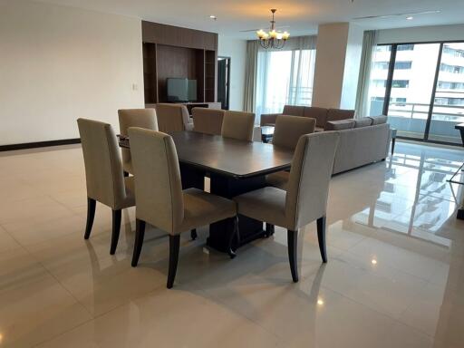 Charoenjai Place 4 bedroom apartment for rent