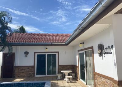 Pool villa house for rent in East Pattaya