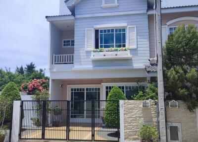 Bristol Park House for Sale At Huai Yai