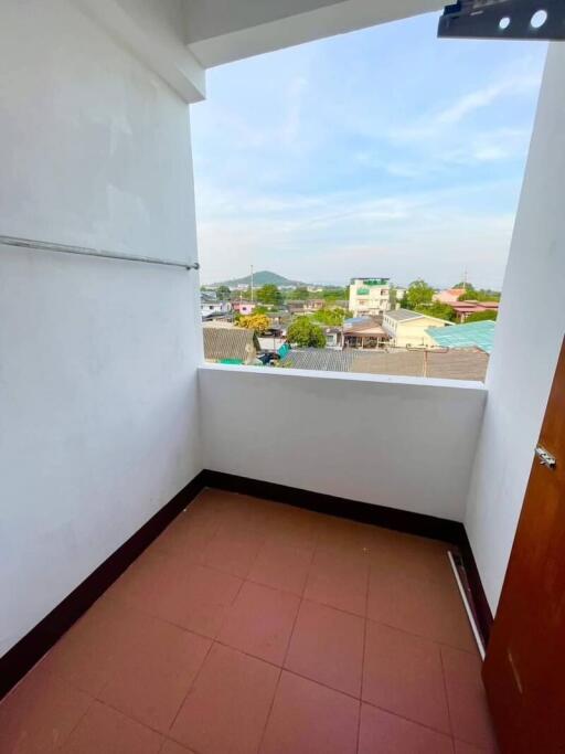 Small balcony with a scenic view