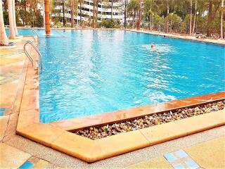 Outdoor swimming pool